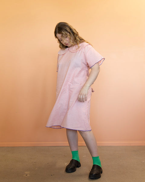 TAILLE UNIQUE robe rose avec col bavette